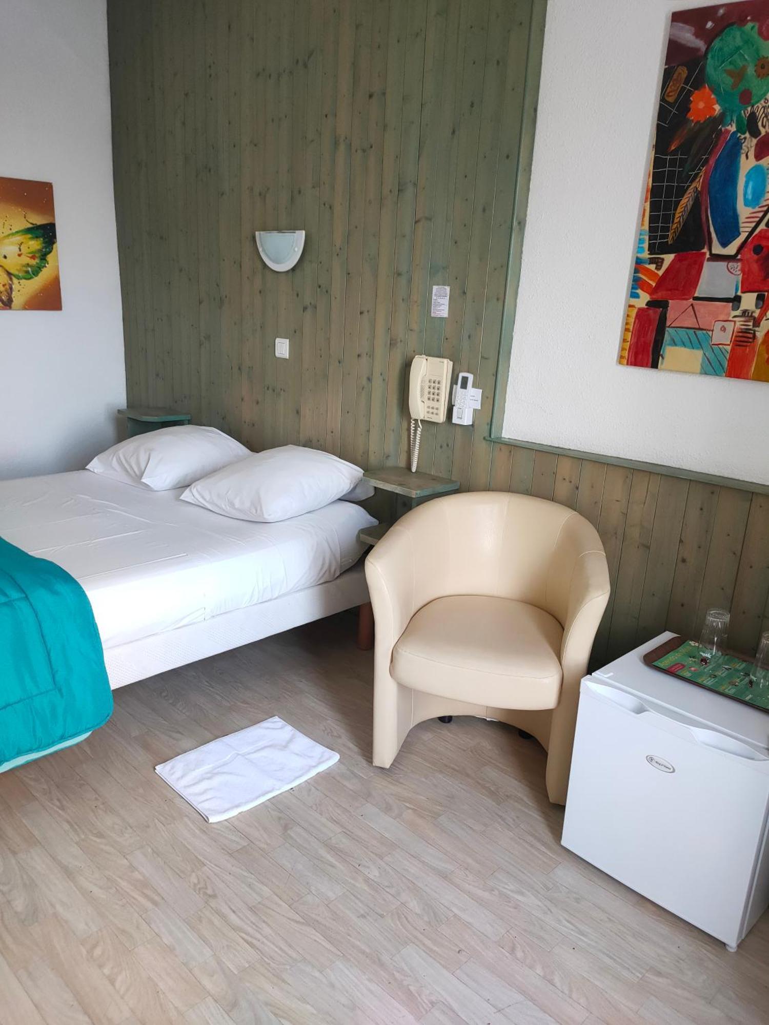 Hotel De La Grotte Aix-les-Bains Zewnętrze zdjęcie