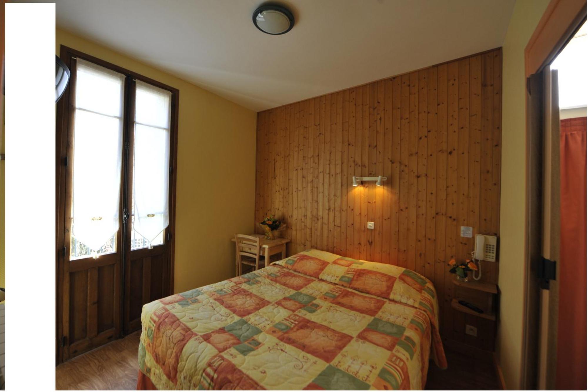 Hotel De La Grotte Aix-les-Bains Zewnętrze zdjęcie